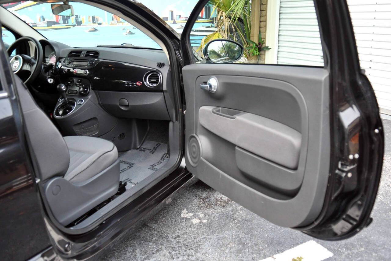 Used 2012 FIAT 500 Lounge FWD image 35
