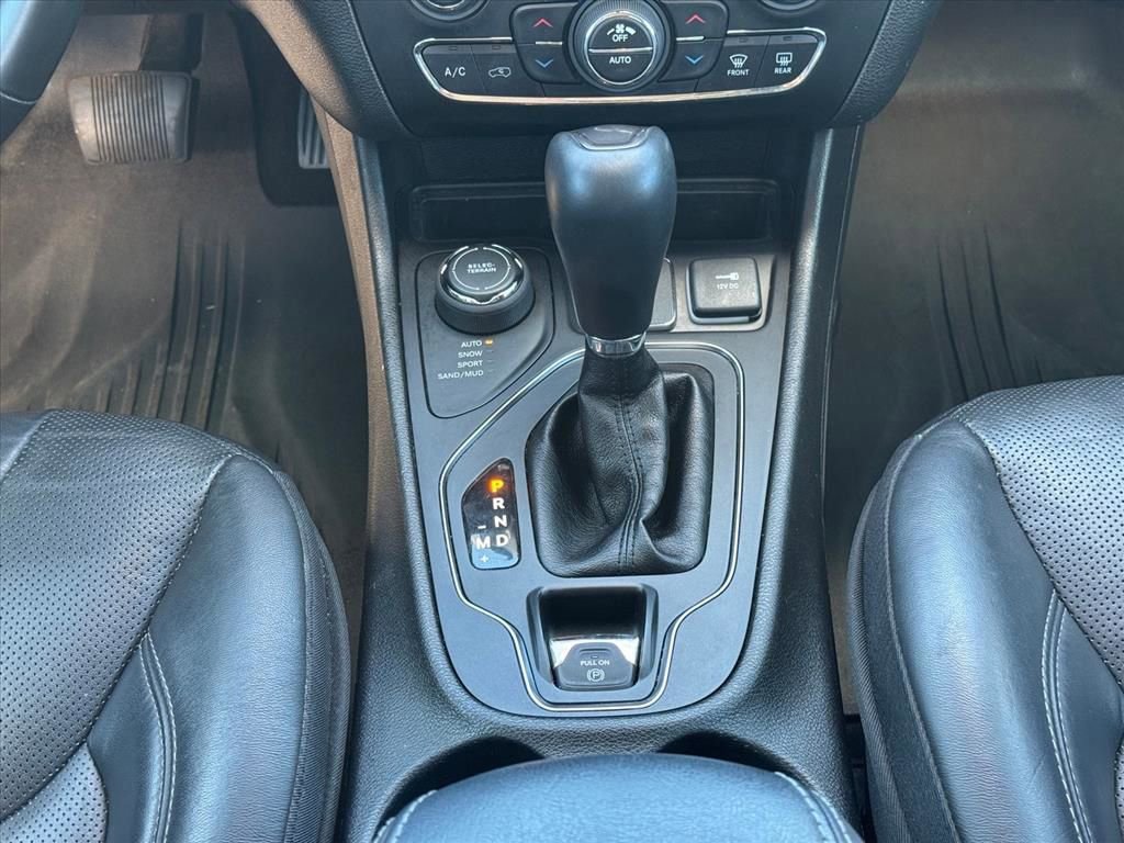 Used 2020 Jeep Cherokee Latitude Lux w/ Comfort/Convenience Group image 20