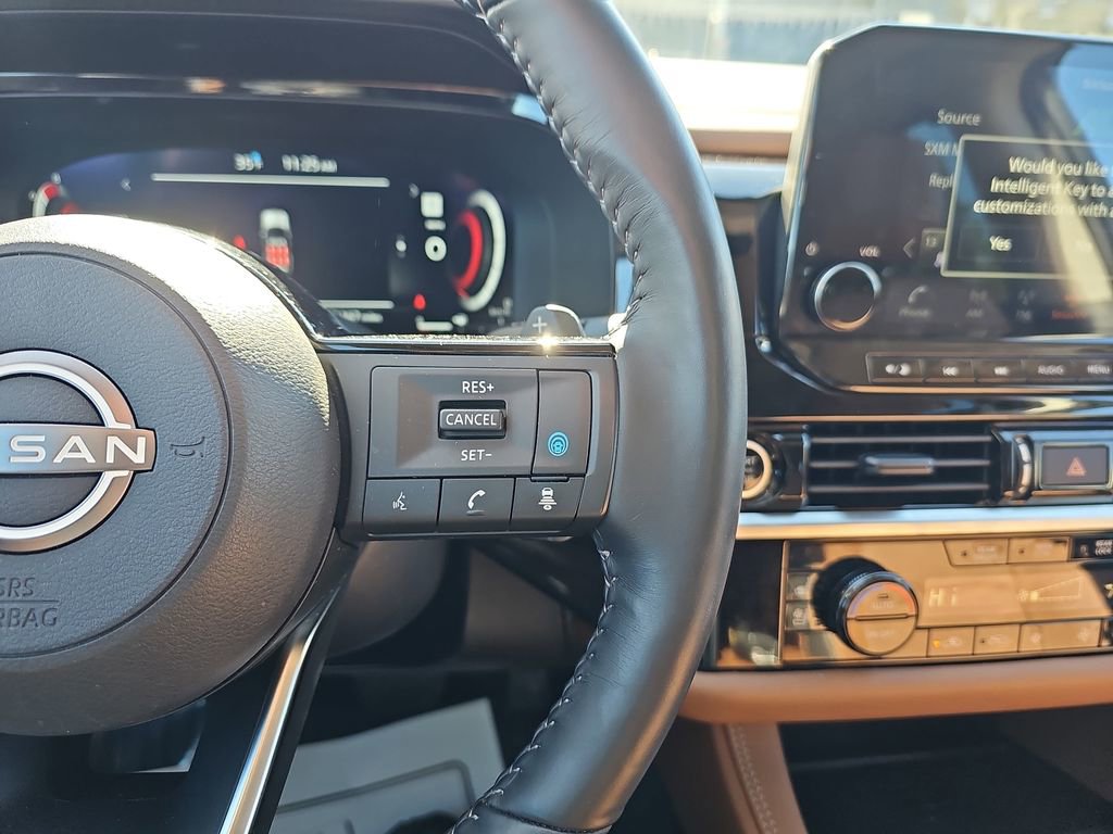 Used 2024 Nissan Pathfinder Platinum w/ Cargo Package image 23