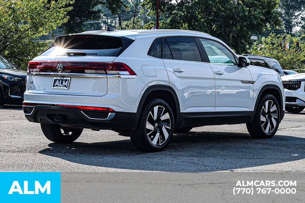 Used 2025 Volkswagen Atlas Cross Sport SE FWD image 5