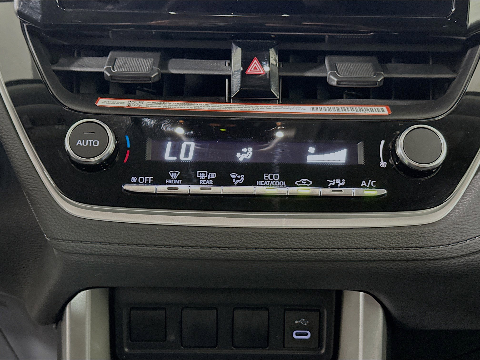 Used 2025 Toyota Corolla Cross LE image 23