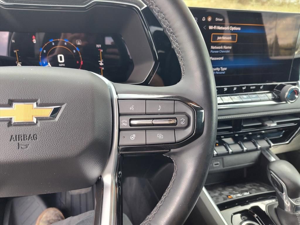 Used 2023 Chevrolet Colorado LT w/ LT Convenience Package III AWD/4WD image 17