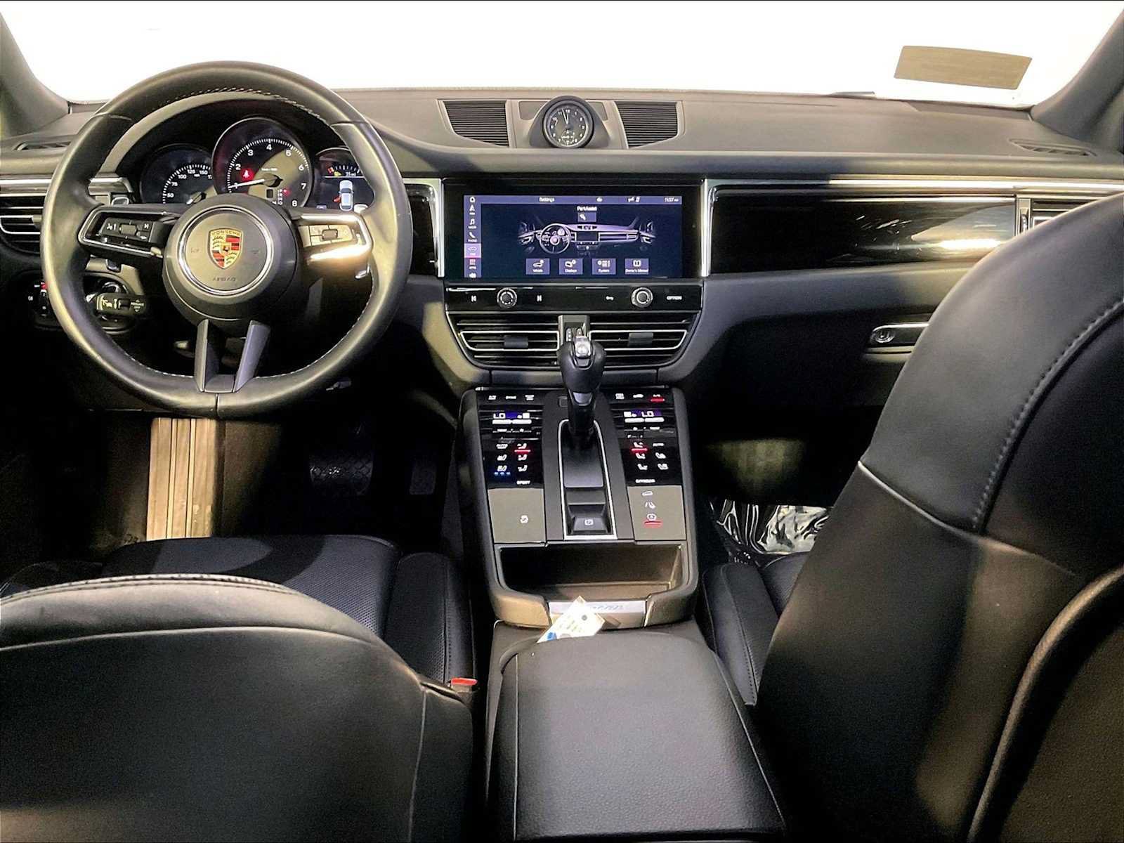 Certified 2023 Porsche Macan AWD/4WD image 14