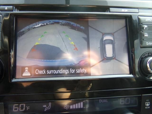 Used 2015 Nissan Rogue SL image 23