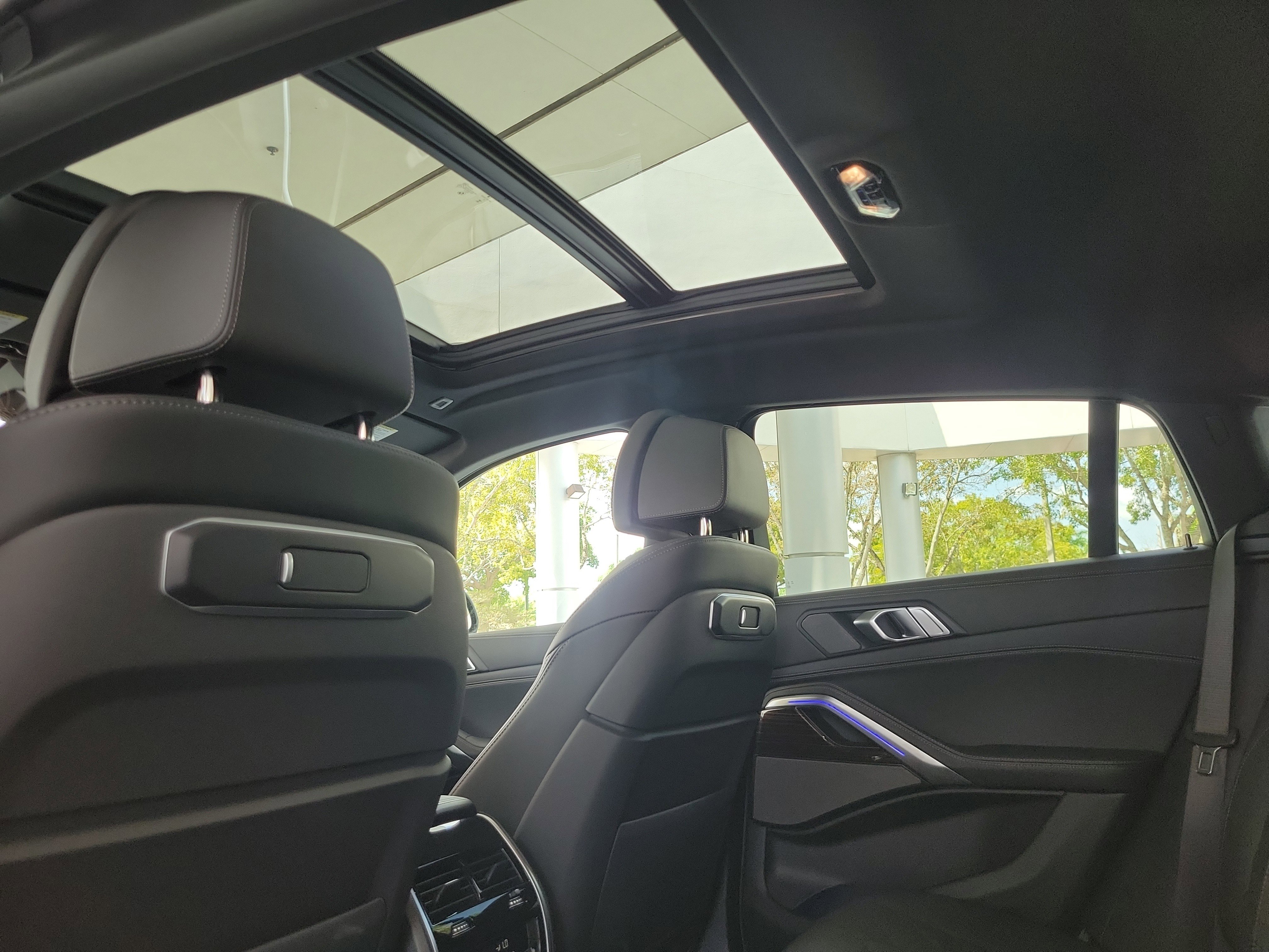 New 2026 BMW X6 xDrive40i image 13