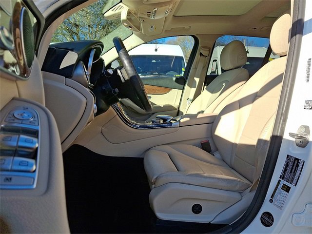 Used 2016 Mercedes-Benz GLC 300 w/ Premium Package image 13