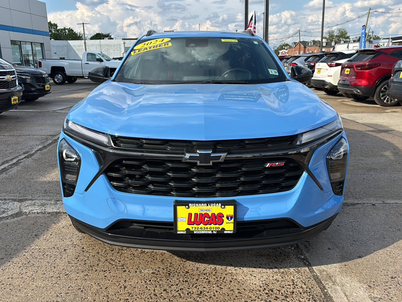 Used 2024 Chevrolet Trax RS w/ Driver Confidence Package FWD image 3