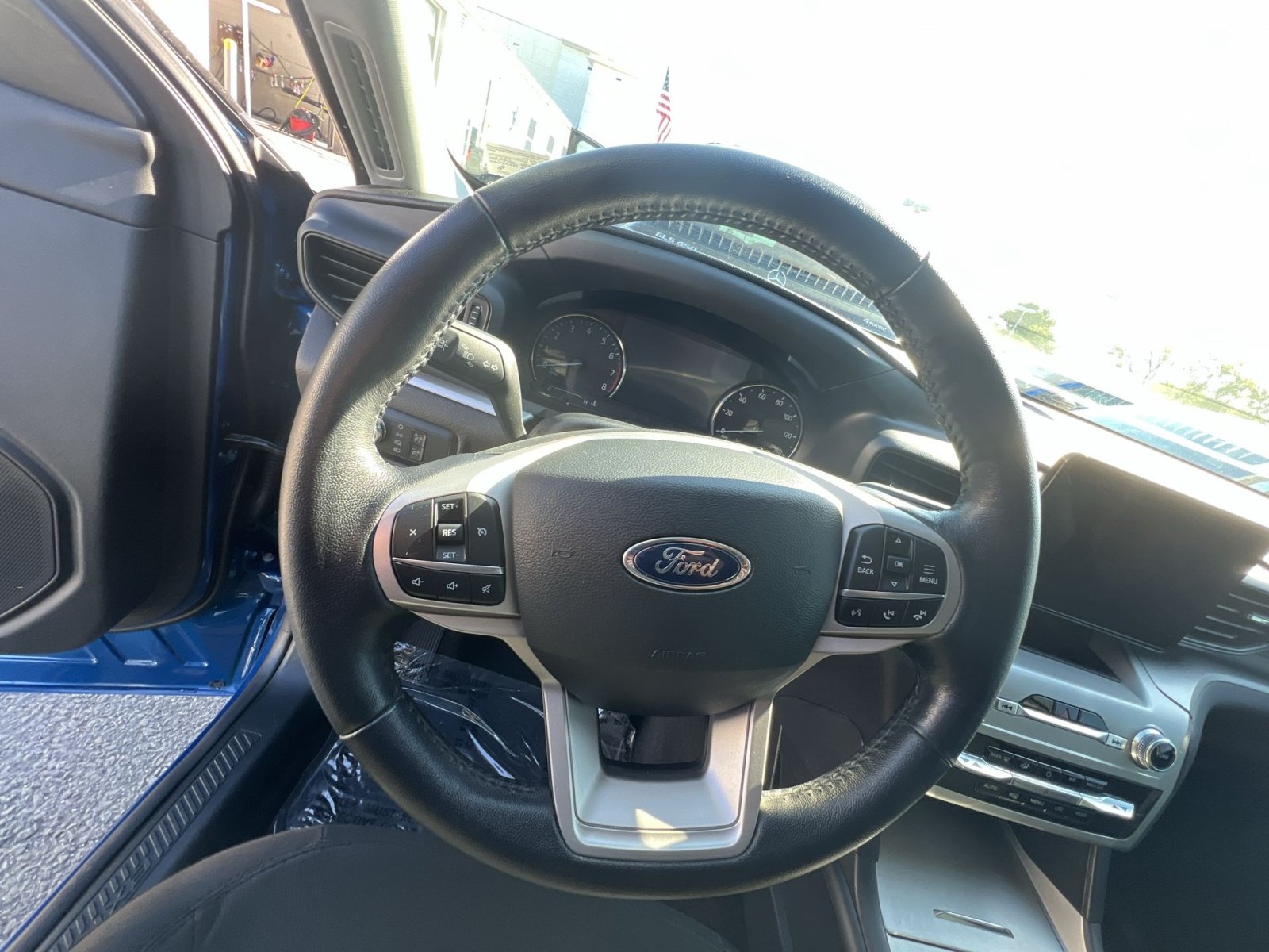 Used 2022 Ford Explorer XLT RWD image 24