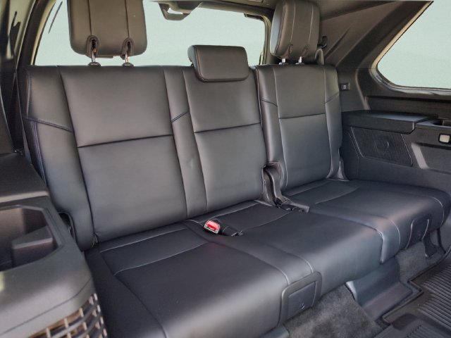 Used 2023 Toyota Sequoia Platinum AWD/4WD image 32
