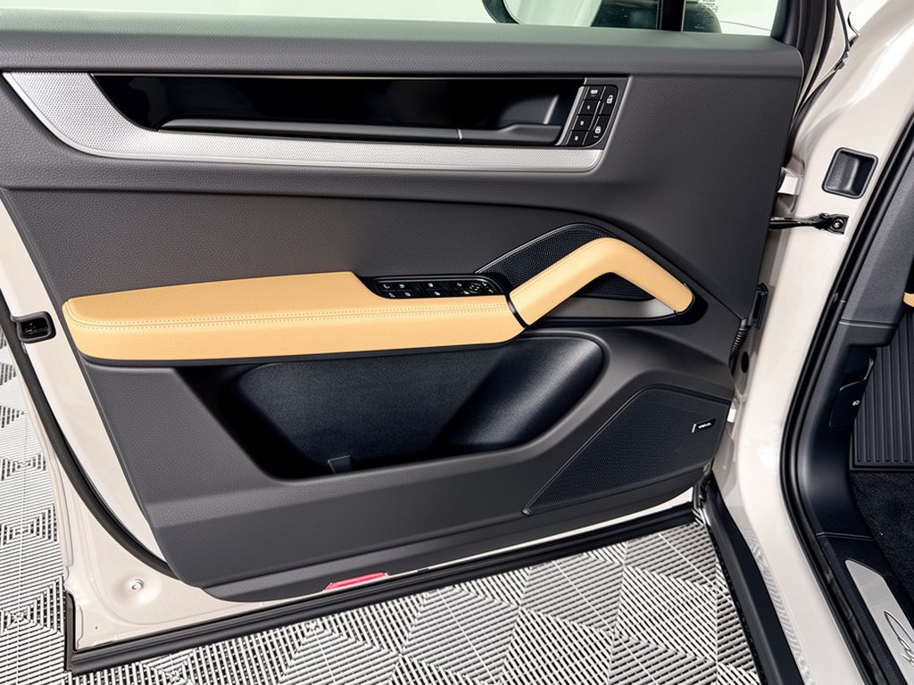 New 2026 Porsche Cayenne S AWD/4WD image 14