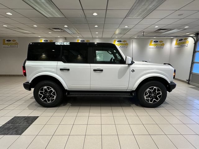 New 2026 Ford Bronco Outer Banks AWD/4WD image 3