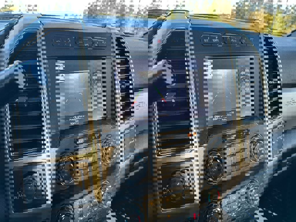 Used 2019 Ford F350 Lariat AWD/4WD image 19