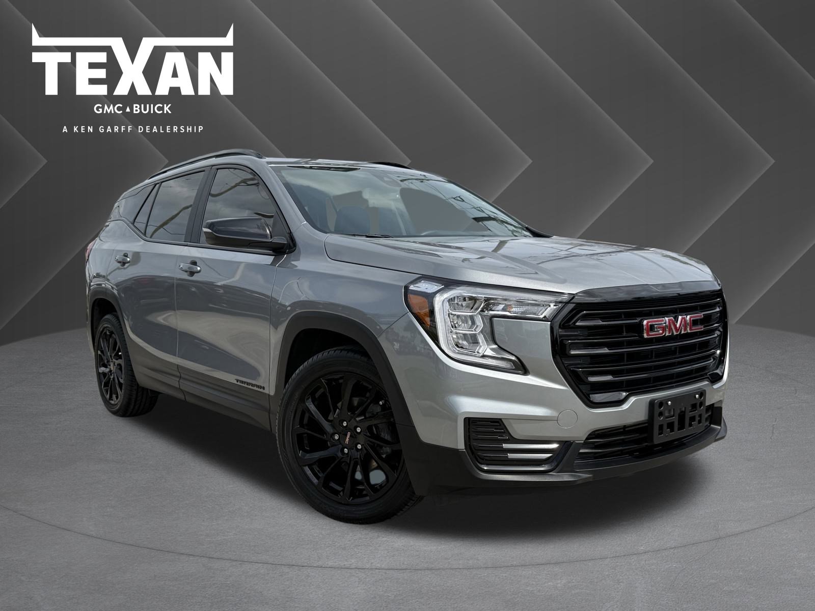 Used 2024 GMC Terrain SLE w/ Driver Convenience Package image 1
