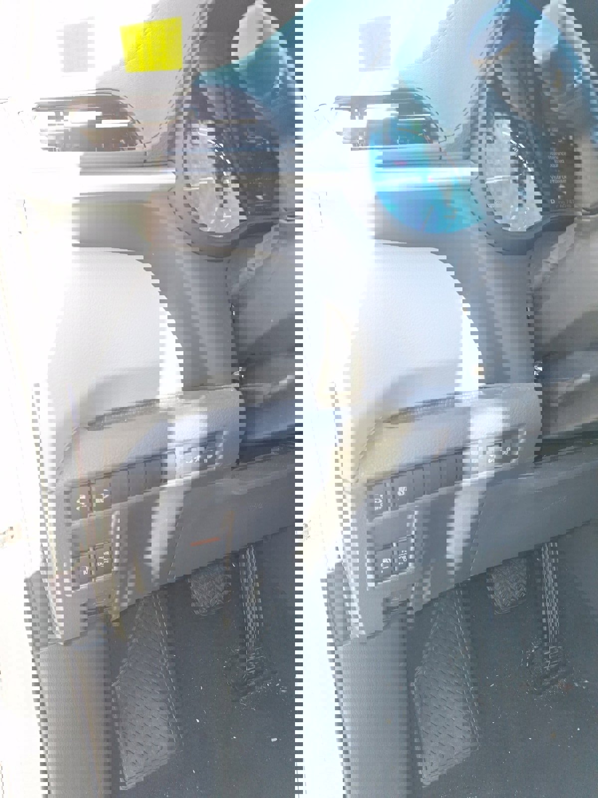 Used 2022 Toyota Sienna XLE image 10