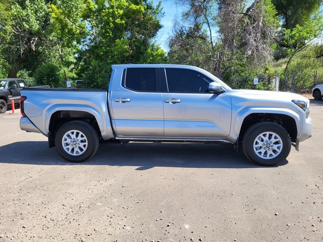 Used 2024 Toyota Tacoma SR5 AWD/4WD image 7