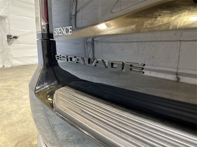 Certified 2022 Cadillac Escalade ESV Premium Luxury w/ Performance Package image 32