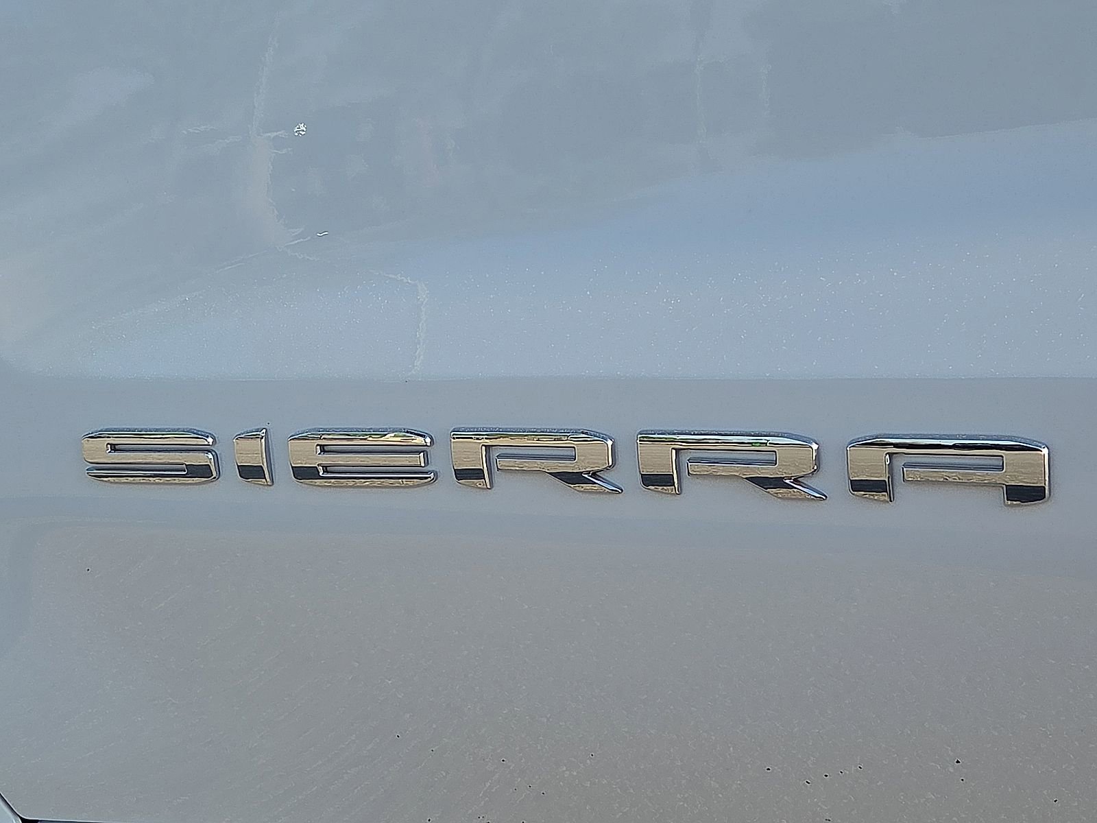 Used 2024 GMC Sierra 1500 Pro w/ Graphite Edition image 9