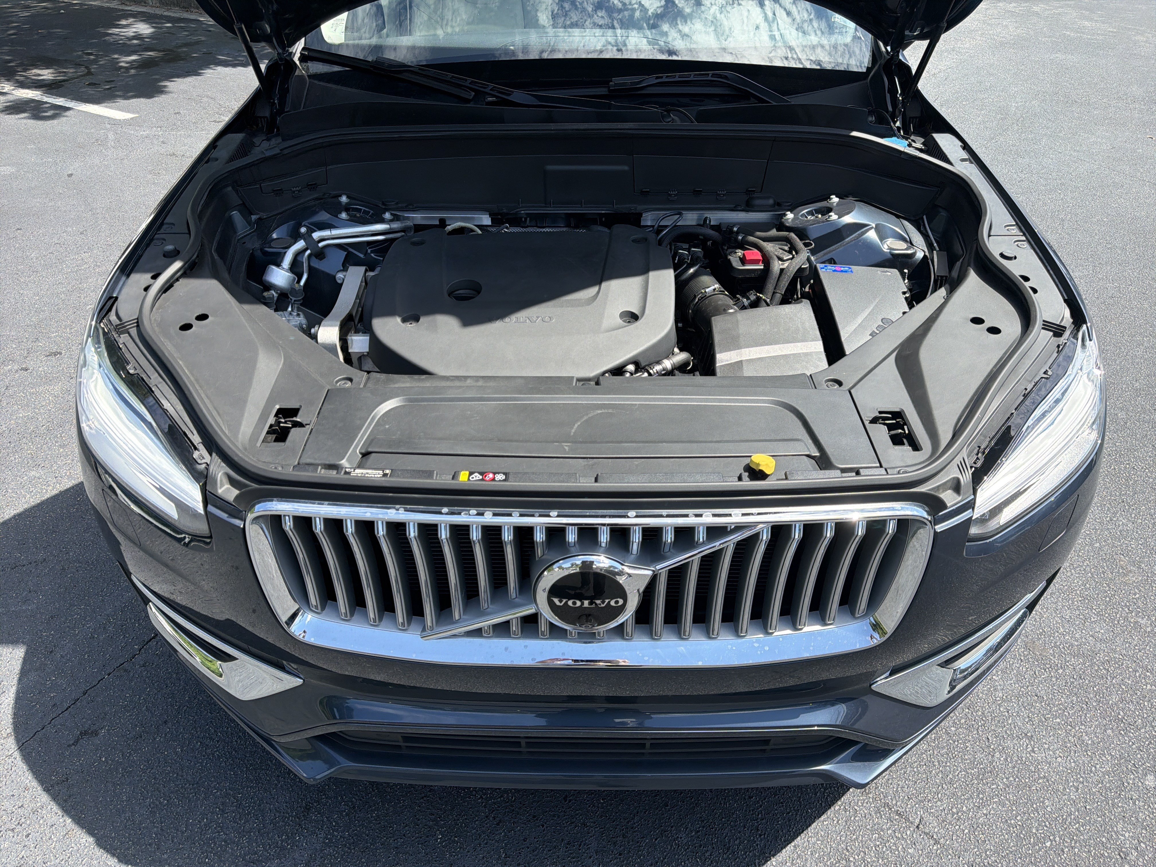 Certified 2024 Volvo XC90 B6 Plus w/ Protection Package AWD/4WD image 36