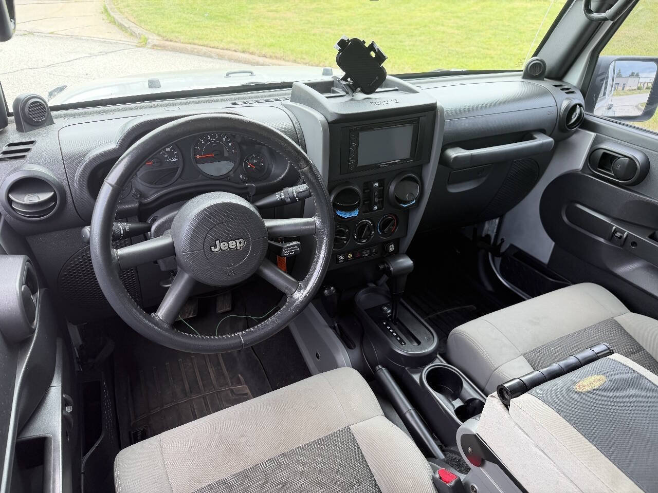 Used 2008 Jeep Wrangler Unlimited X AWD/4WD image 9