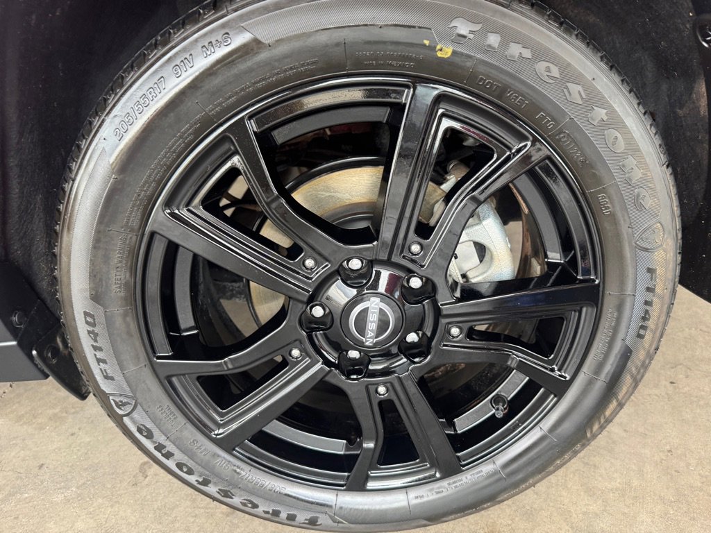 Used 2023 Nissan Kicks SR image 41