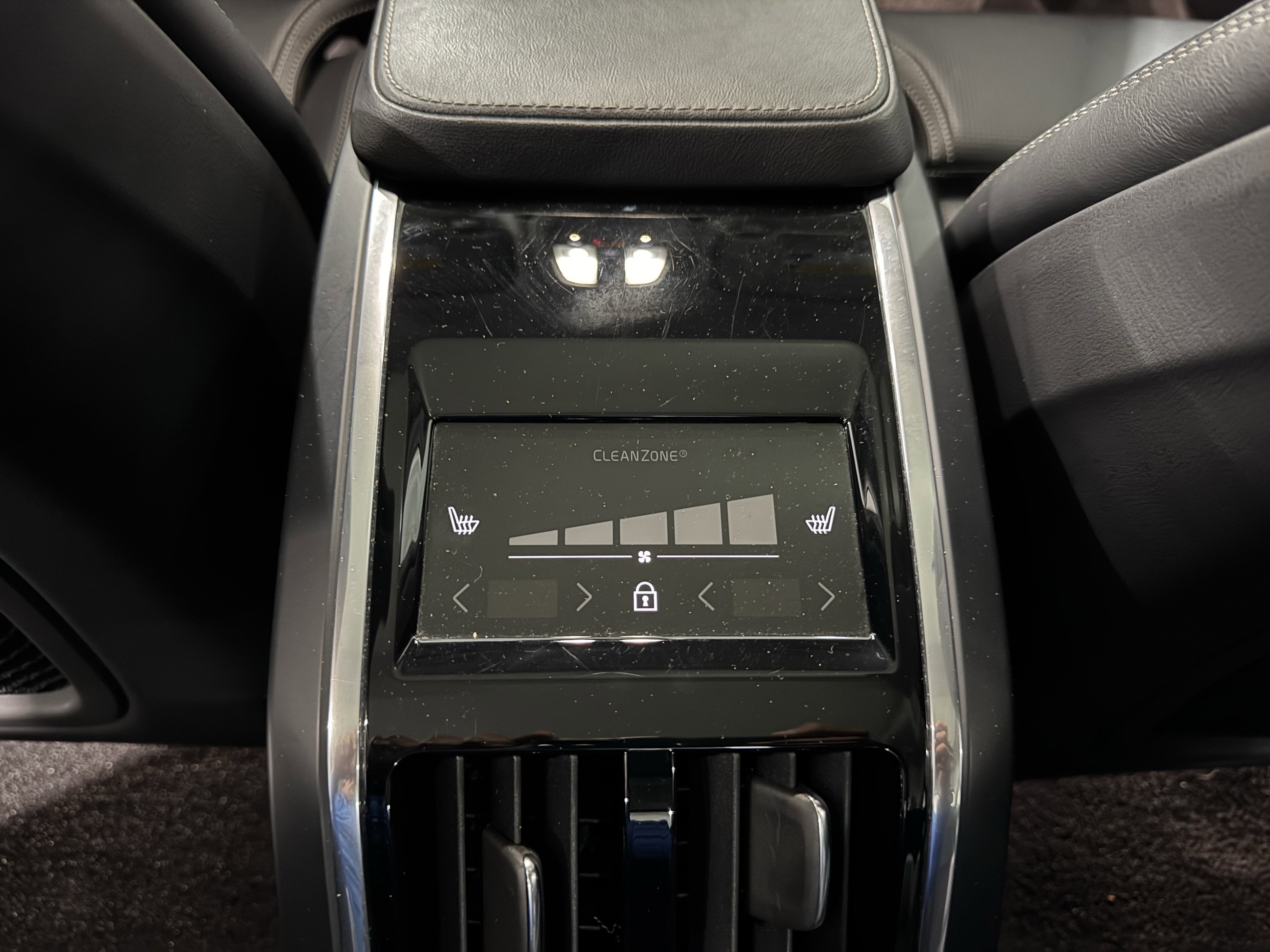 Used 2023 Volvo S90 B6 Ultimate w/ Protection Package Premier image 35