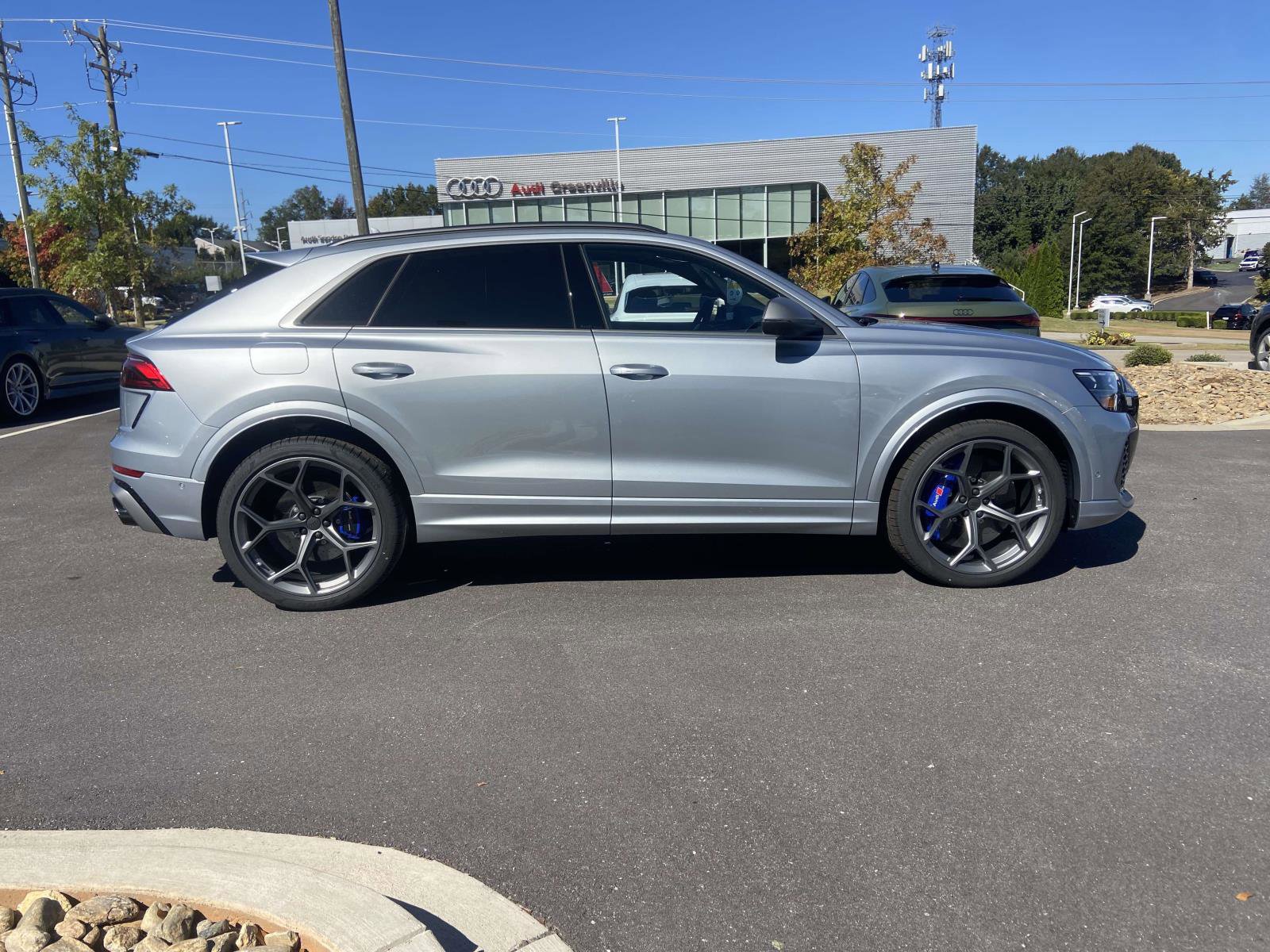 New 2026 Audi RS Q8 performance image 10