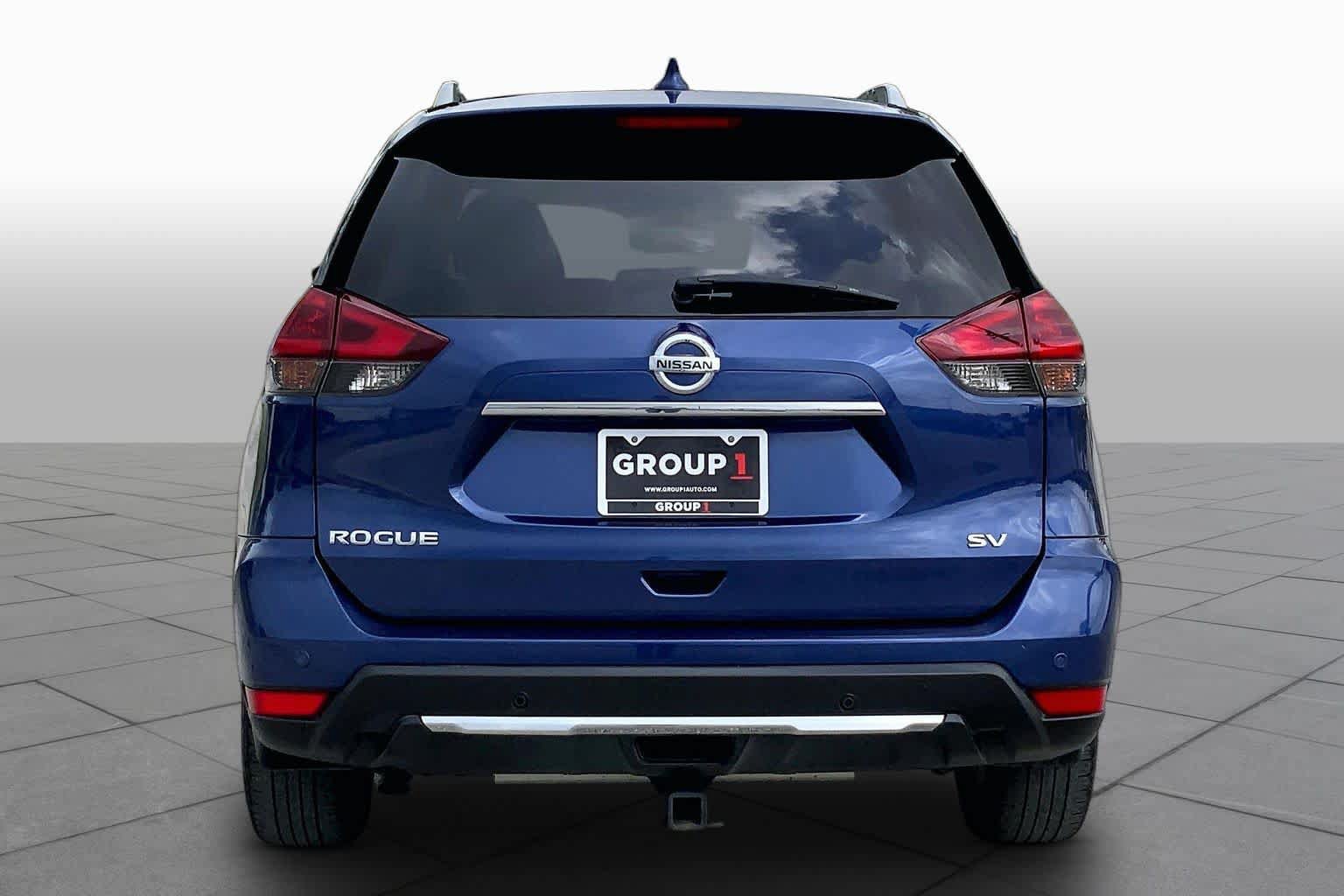 Used 2020 Nissan Rogue SV FWD image 5
