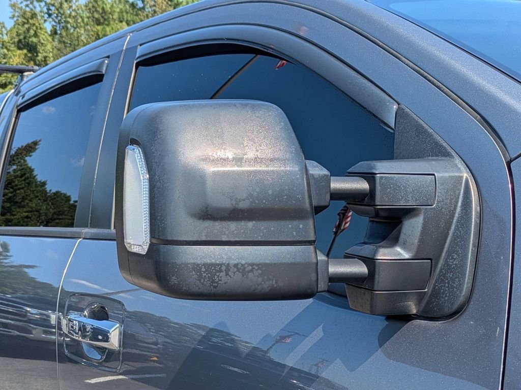 Used 2021 Nissan Titan SV w/ SV Convenience Package AWD/4WD image 11
