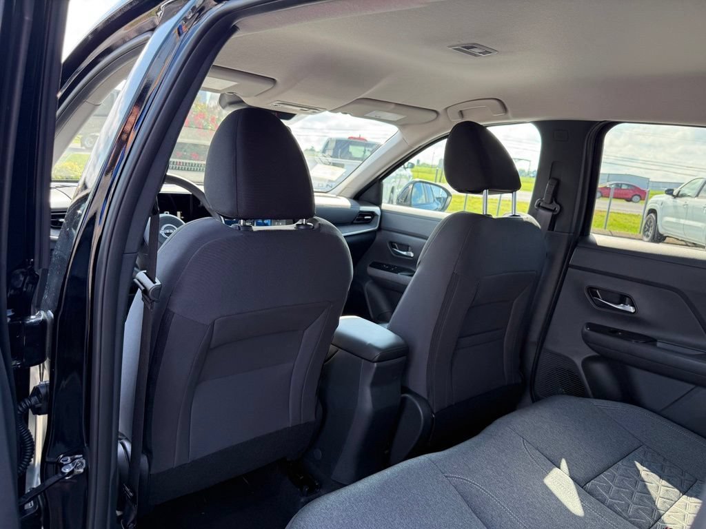 New 2026 Nissan Kicks SV w/ Cold Weather Package FWD image 10