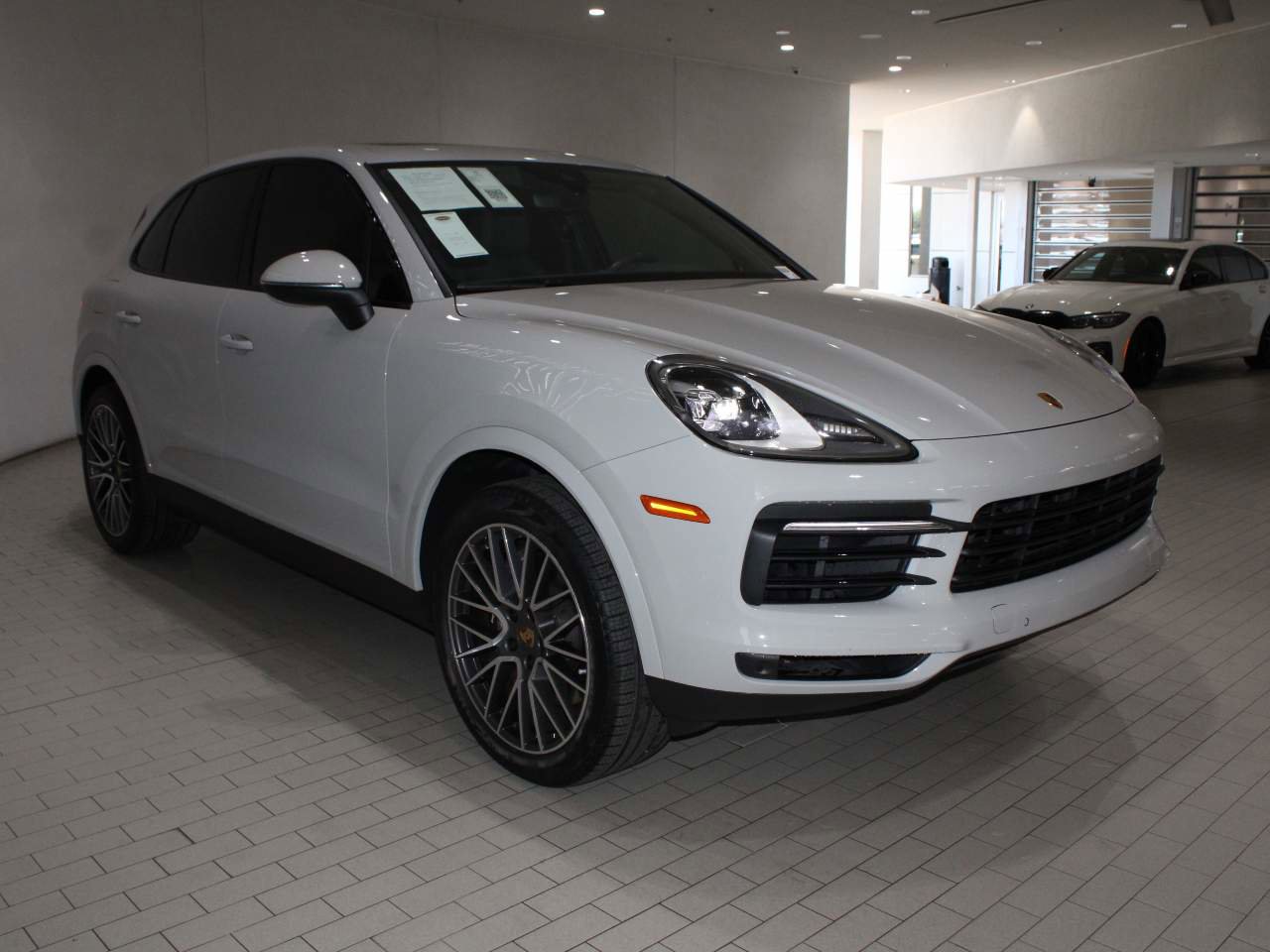 Used 2022 Porsche Cayenne image 8
