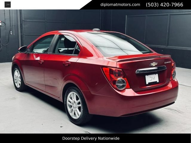 Used 2015 Chevrolet Sonic LT w/ Wheels and Fog Lamp Package FWD image 5
