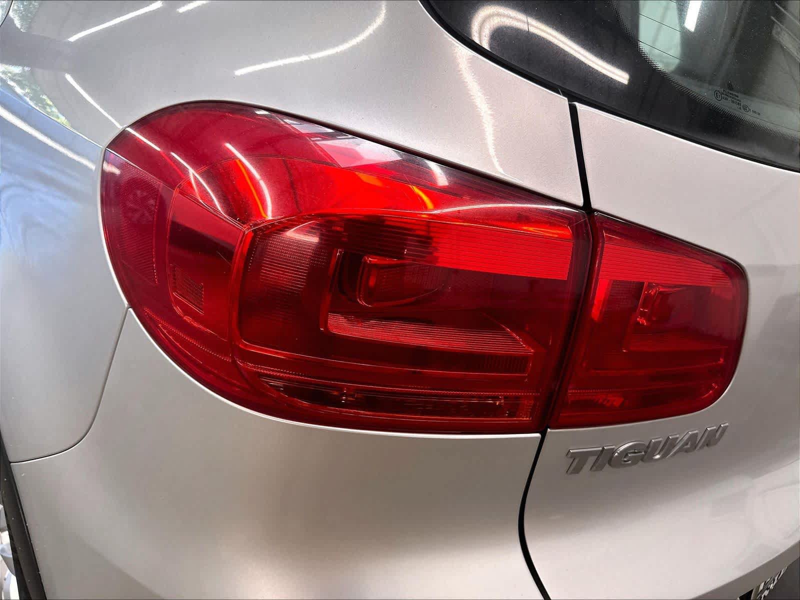 Used 2016 Volkswagen Tiguan S FWD image 26