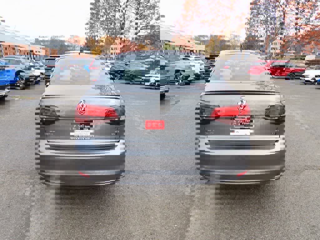 Used 2016 Volkswagen Jetta Sport w/ Lighting Package image 5