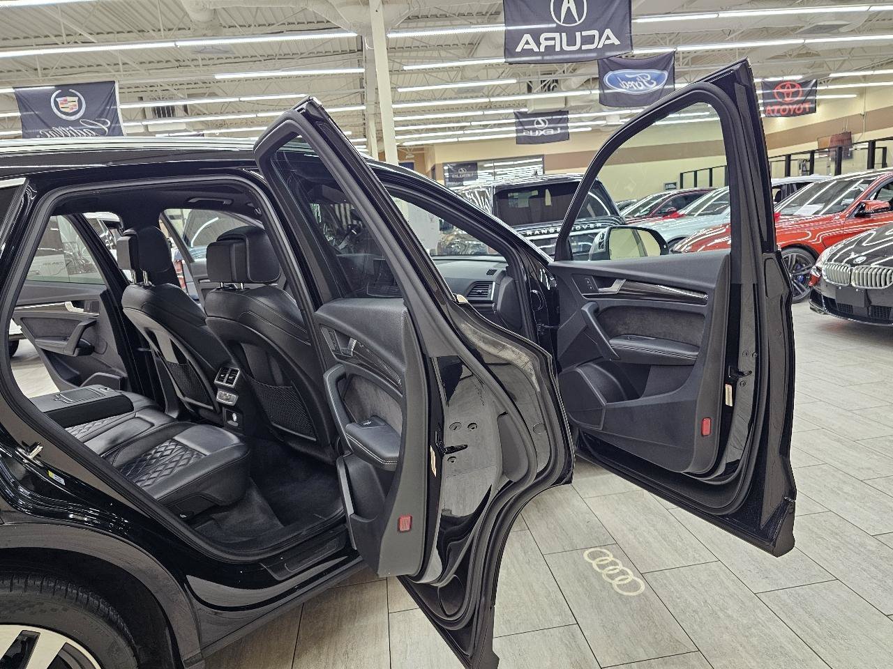 Used 2018 Audi SQ5 Premium Plus w/ S Sport Package AWD/4WD image 15