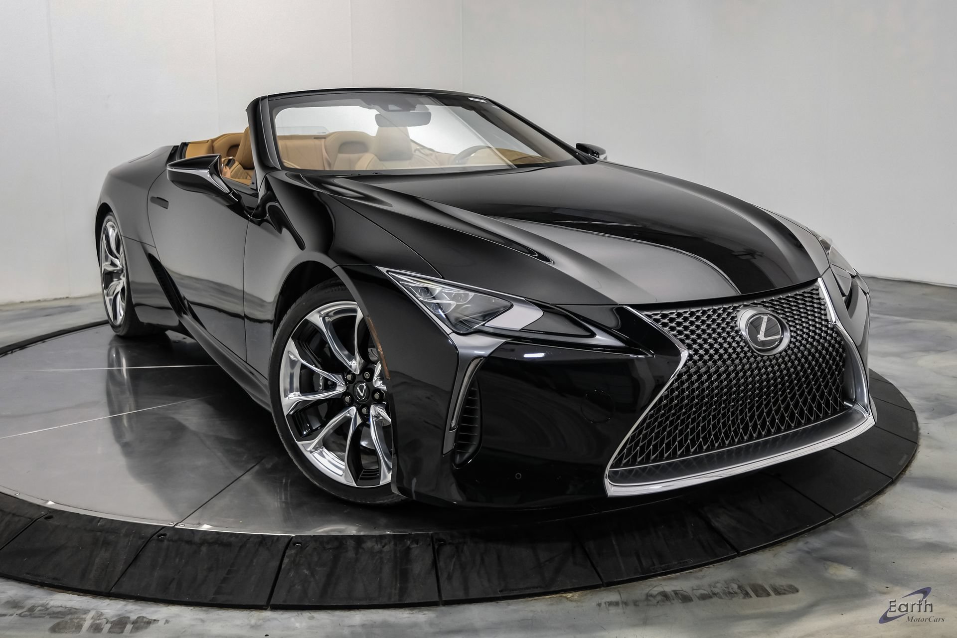 Used 2021 Lexus LC 500 Convertible w/ Touring Package RWD image 32