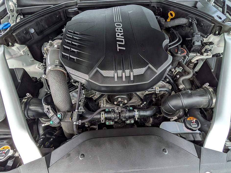 Used 2023 Genesis G70 3.3T w/ Sport Prestige Package image 37