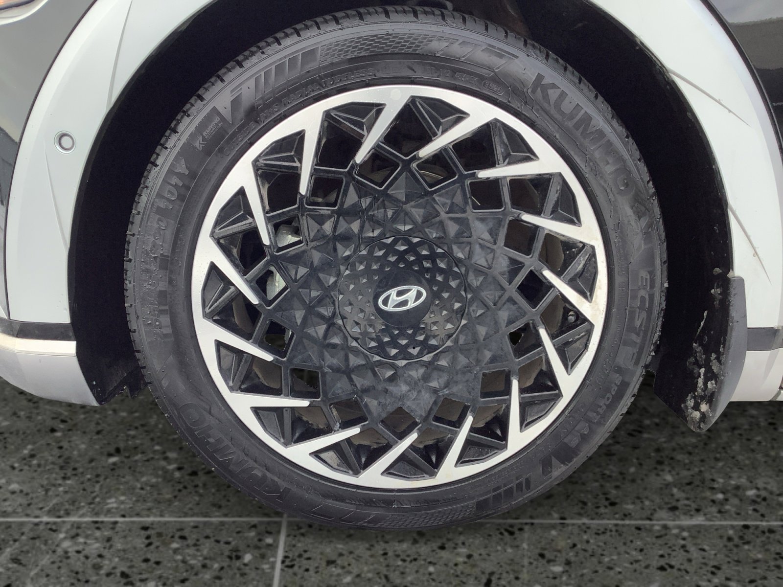 Used 2023 Hyundai Ioniq 5 Limited image 14