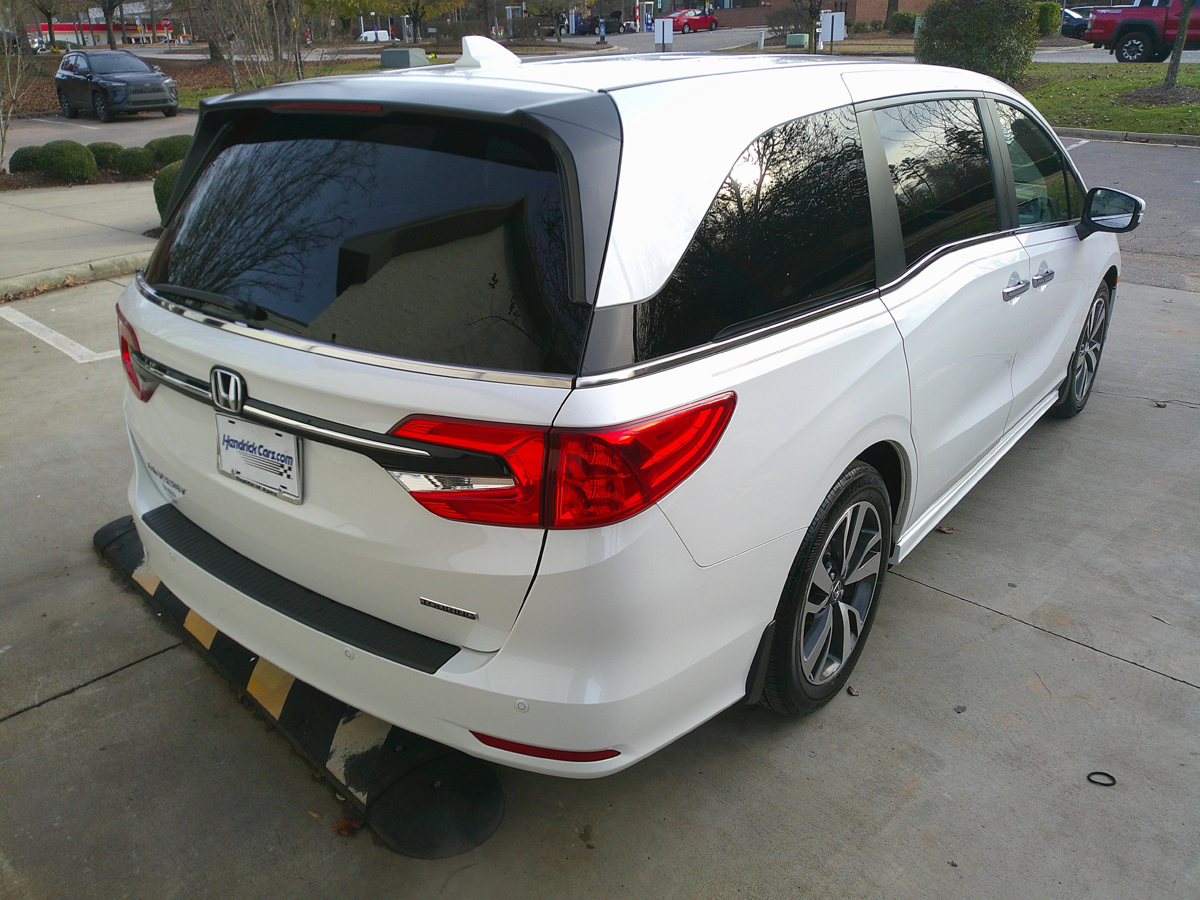 Used 2022 Honda Odyssey Touring image 12