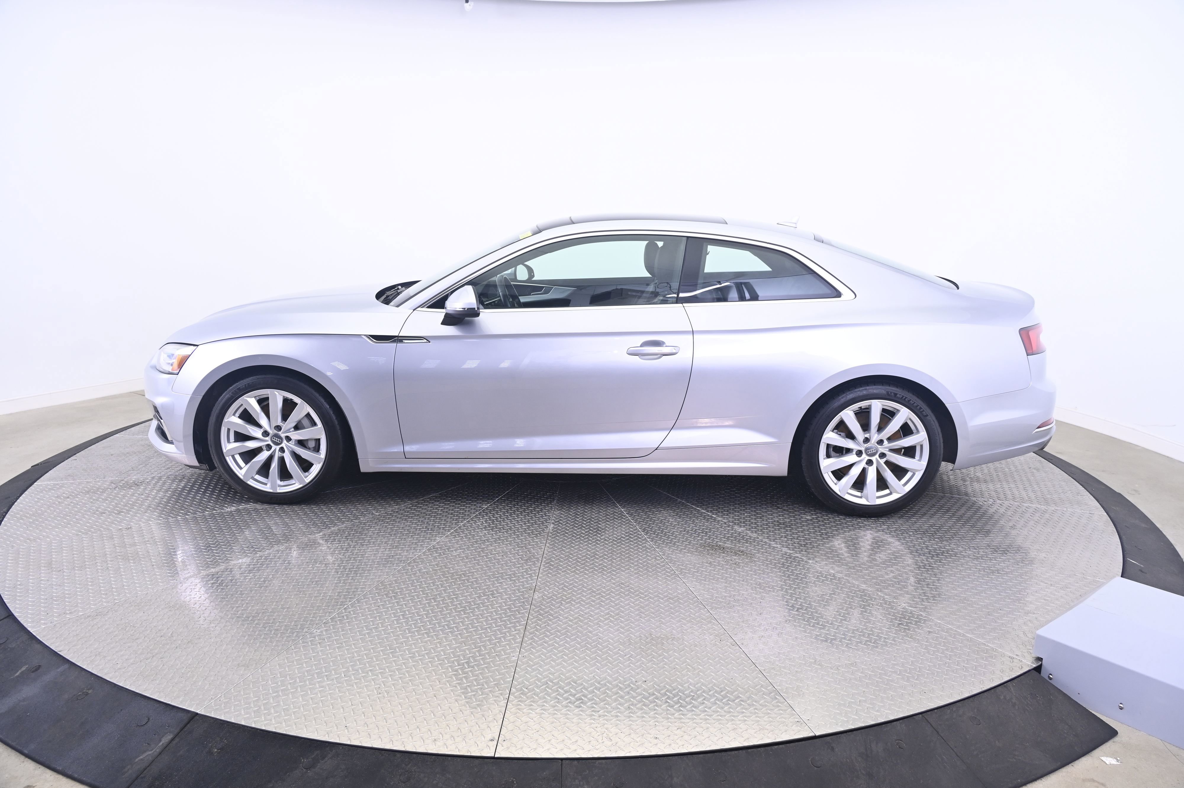 Used 2018 Audi A5 2.0T Premium w/ Convenience Package image 2
