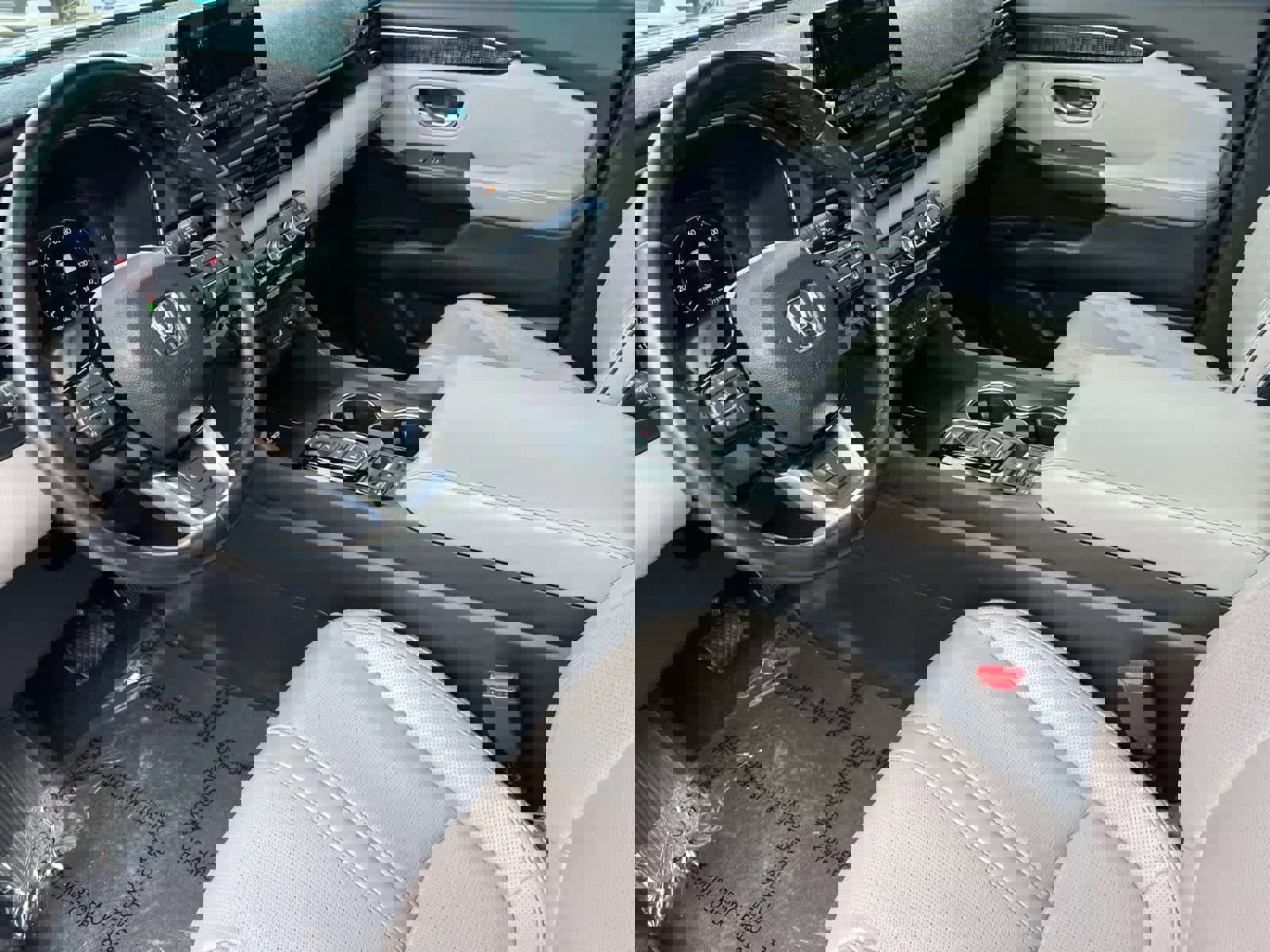 Used 2023 Honda Pilot Elite image 11