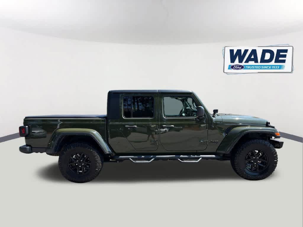 Used 2022 Jeep Gladiator Sport AWD/4WD image 4