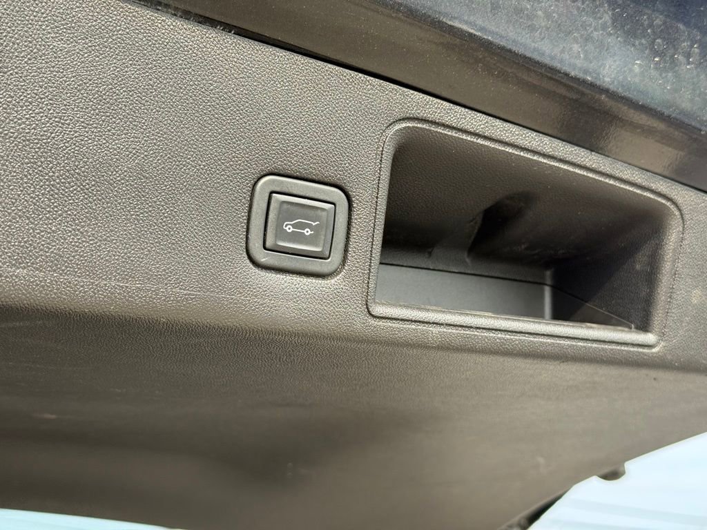 Used 2020 GMC Terrain SLT w/ Preferred Package image 26