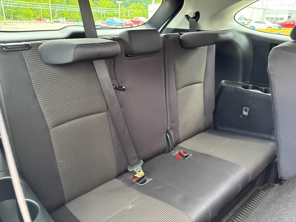 Used 2023 Toyota Highlander LE AWD/4WD image 28