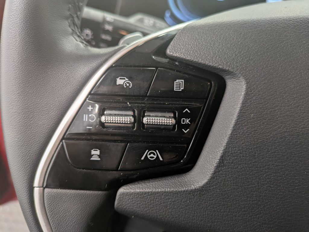 Certified 2024 Kia Niro EX image 17
