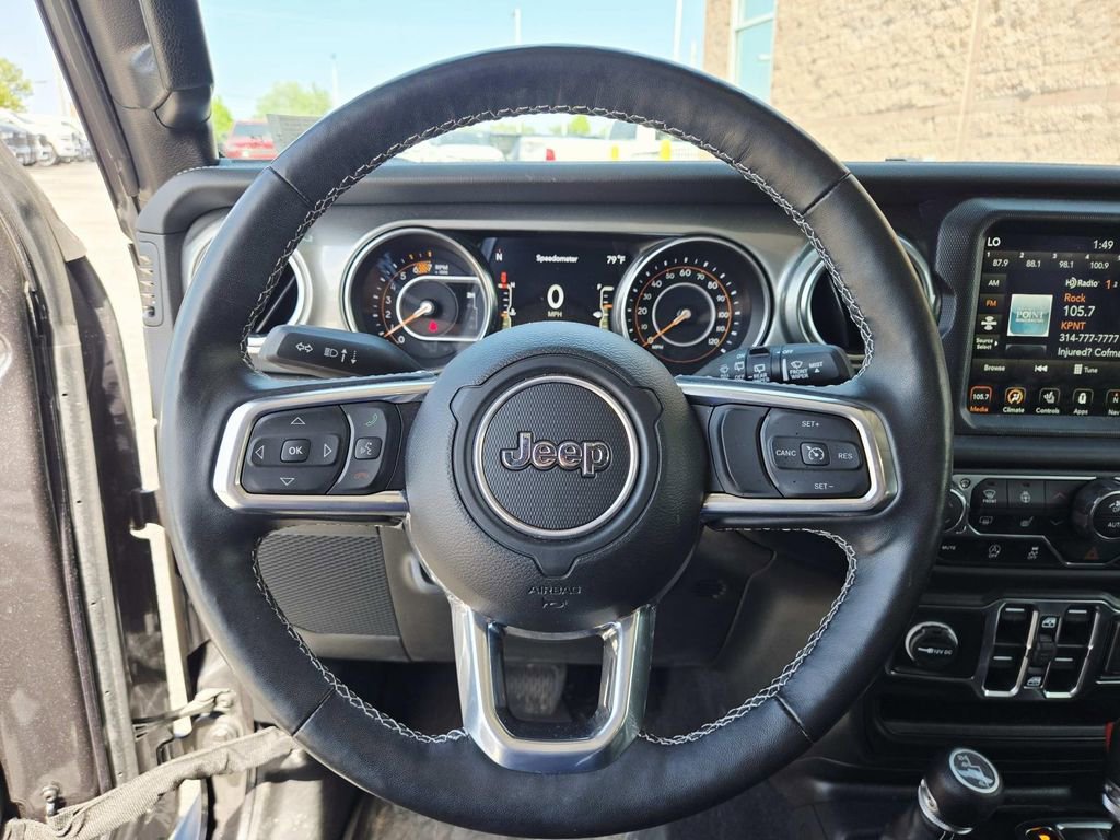 Used 2023 Jeep Wrangler Unlimited Sahara w/ Cold Weather Group AWD/4WD image 9