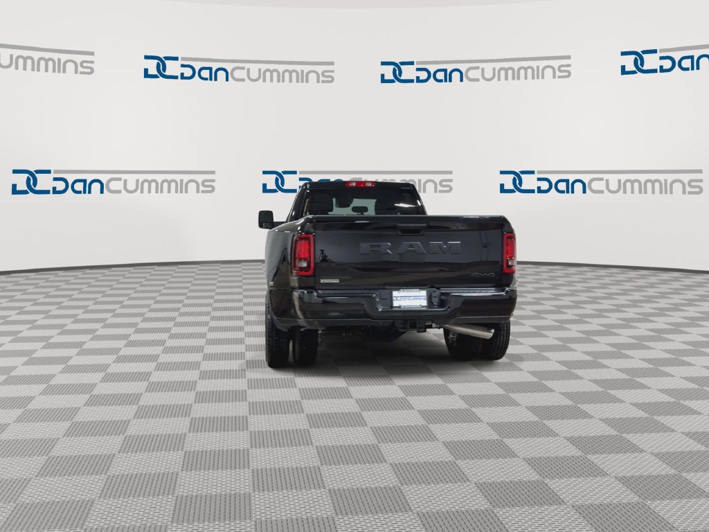 New 2026 RAM 3500 Big Horn AWD/4WD image 7