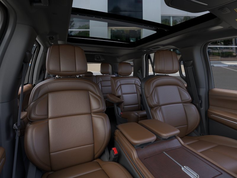 New 2026 Lincoln Navigator Reserve AWD/4WD image 10