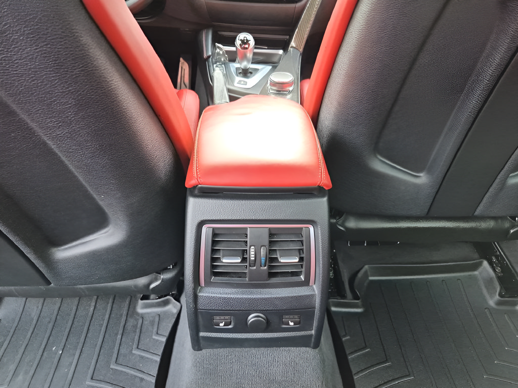 Used 2018 BMW M3 RWD image 29