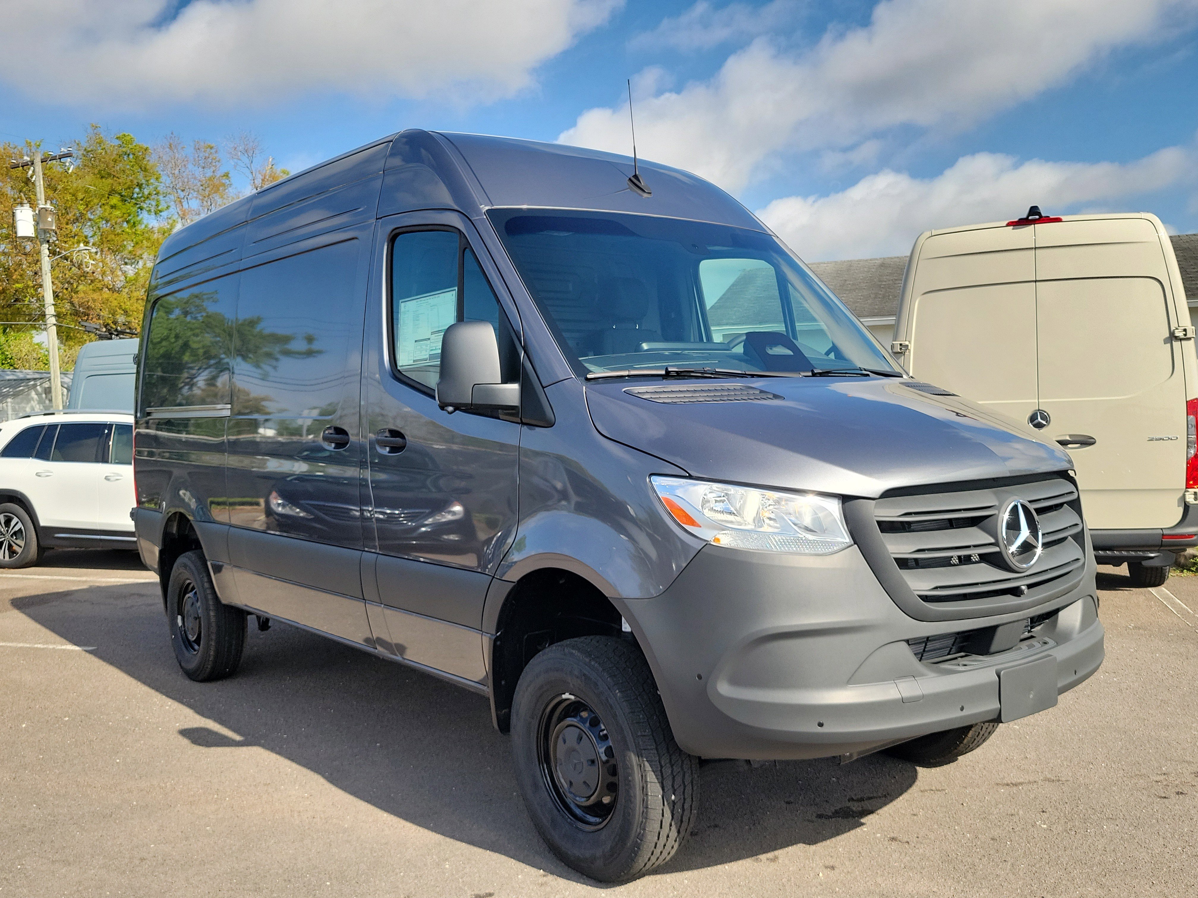 New 2025 Mercedes-Benz Sprinter 2500 image 32