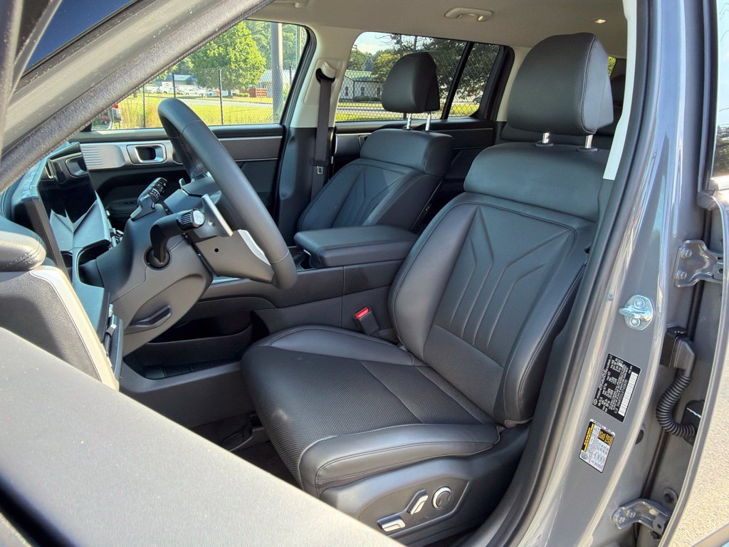 Used 2026 Hyundai Santa Fe SEL AWD/4WD image 18